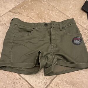 Aeropostale Women's Seriously Stretchy Cargo Shorts - Olive